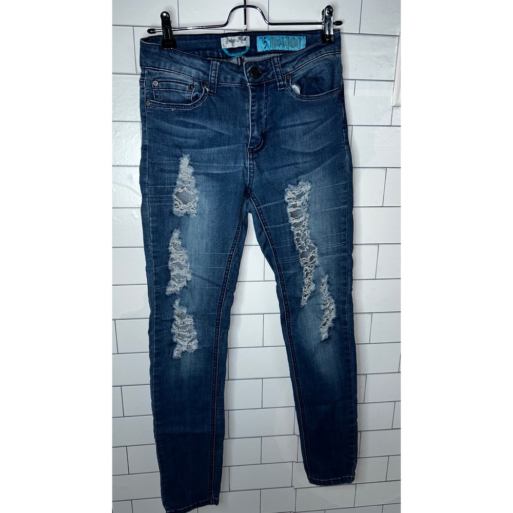 Indigo Rein Muffin Topper Jeans Size 5 Distressed Ripped Skinny Med Wash Denim